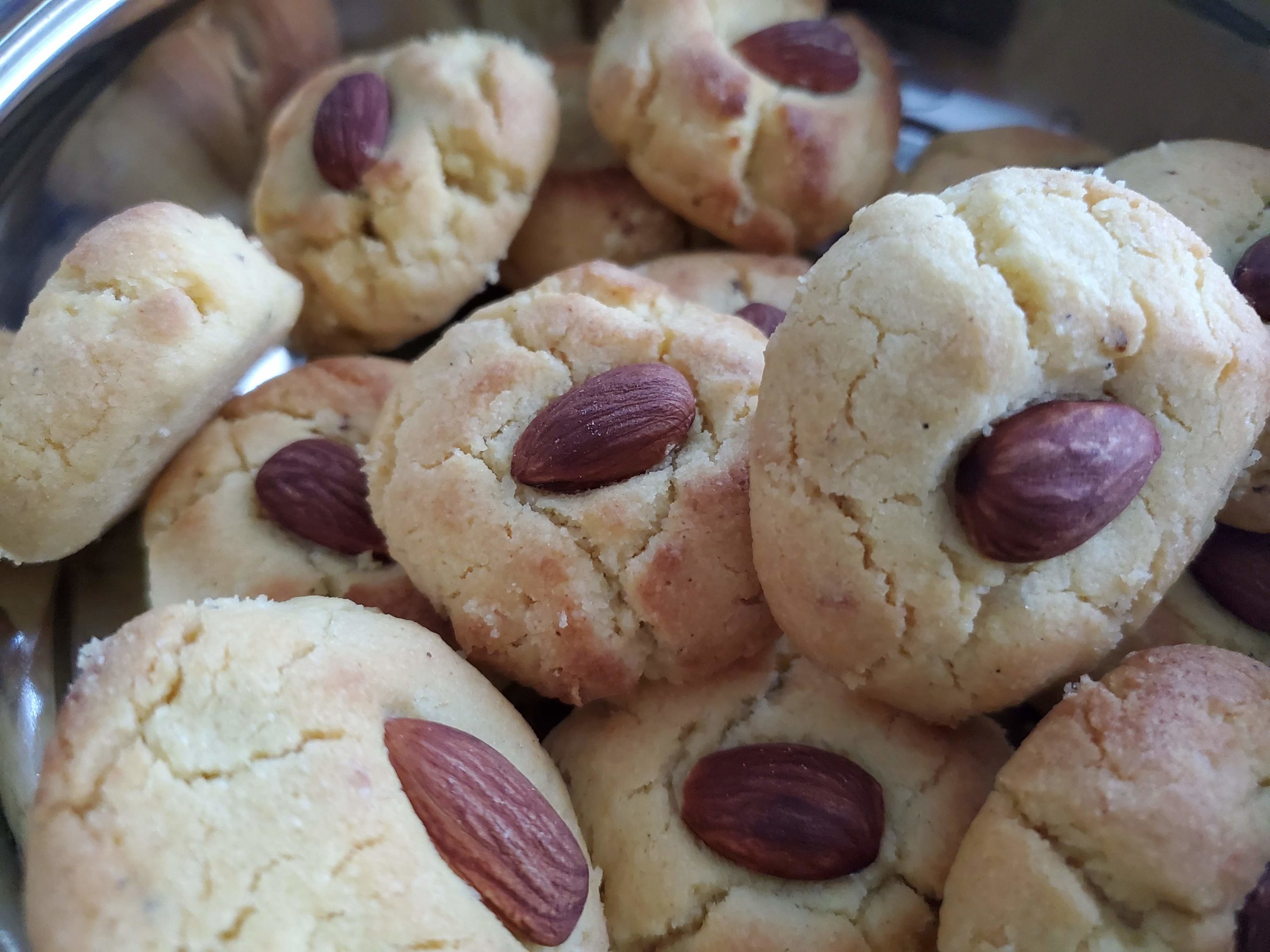 Nankhatai (Indian Shortbread Cookies) - Around The World In 